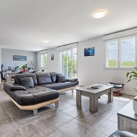 Holiday Hauts Brejoncs By Interhome